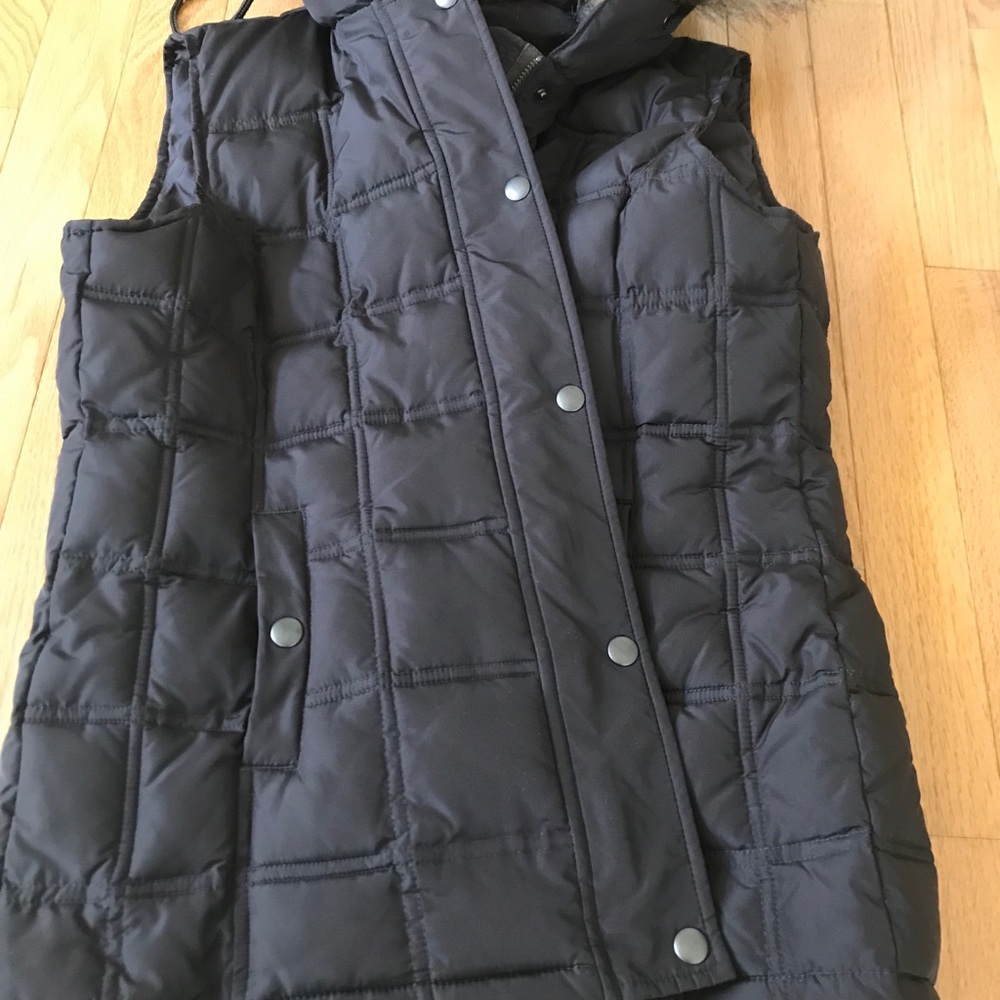 GAP Brown Vest - Picture 5 of 6